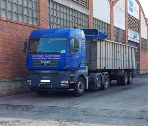 Transportes Luis Pérez camión