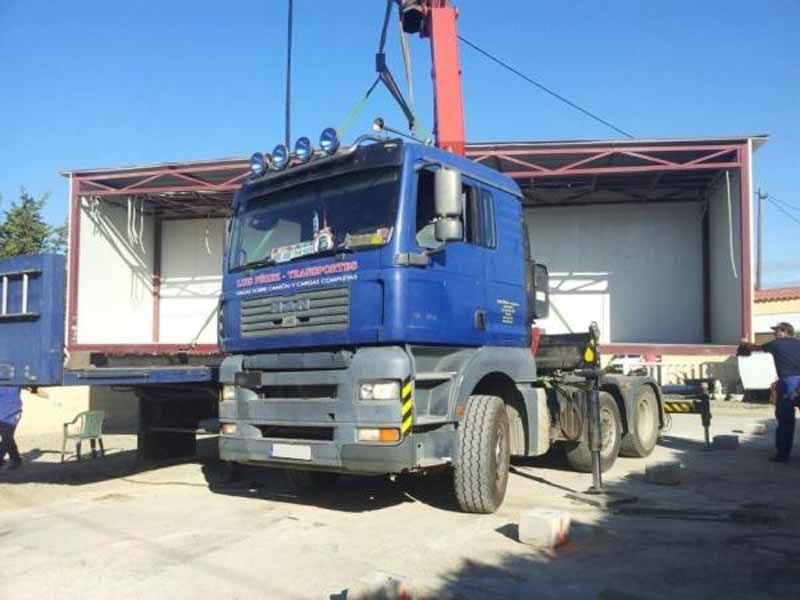 Transportes Luis Pérez vehículos de transporte 2
